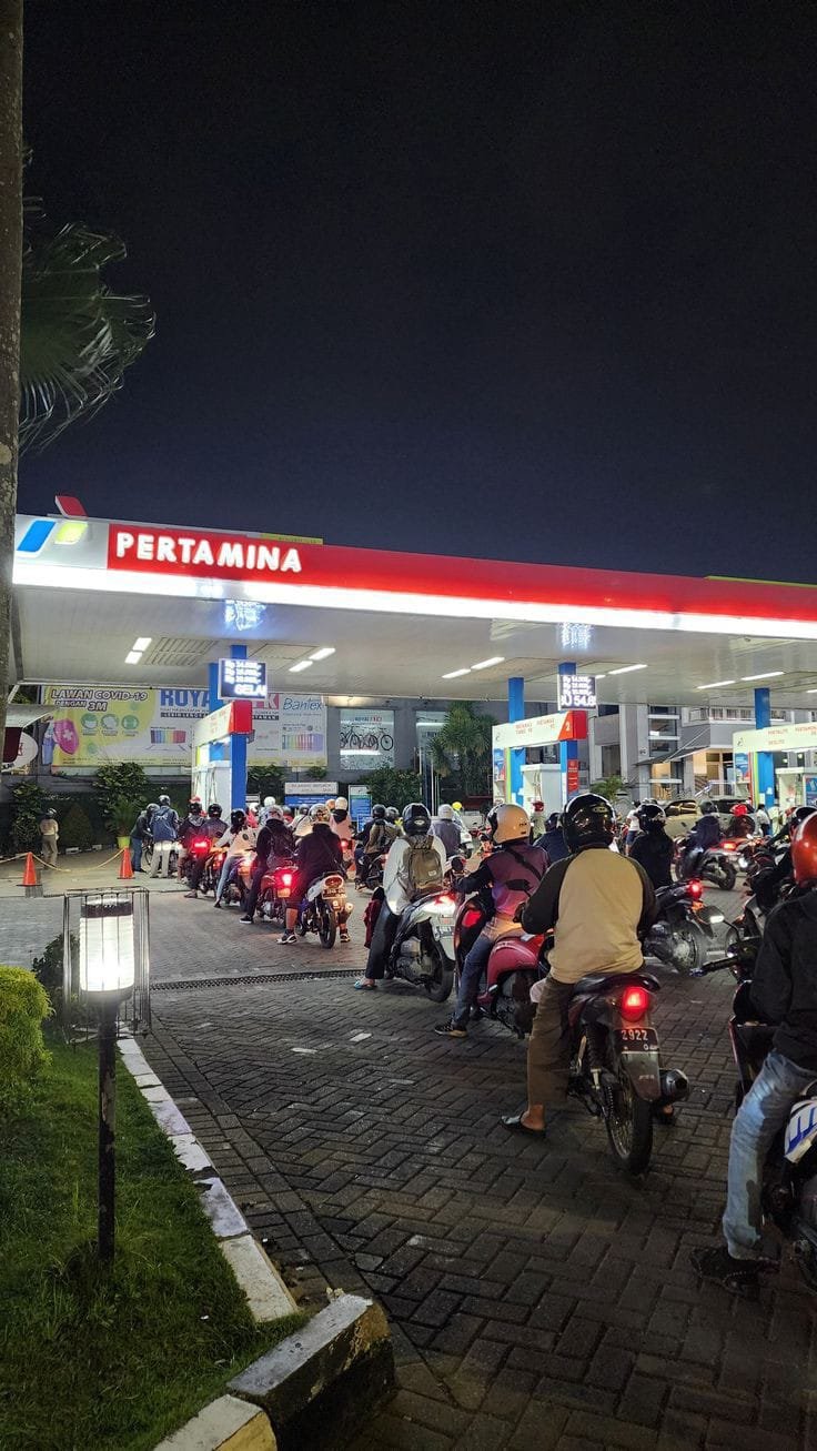 Harga Pertalite Tetap Dipertahankan Rp 10.000 per liter