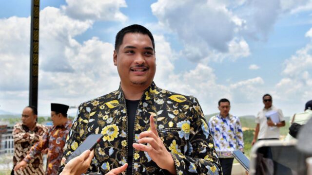 Menpora Dito Ariotedjo