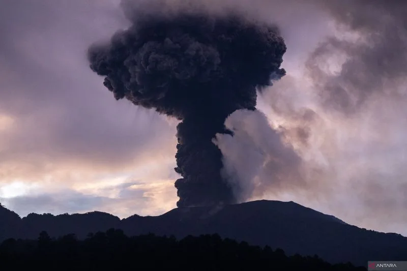 Pendaki Liar di Gunung Marapi